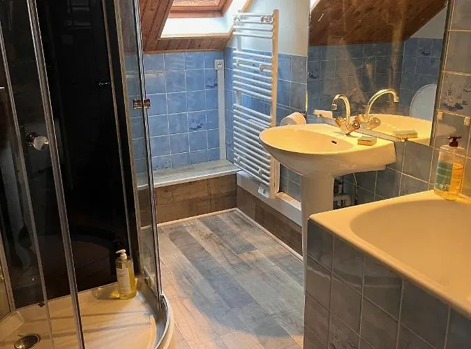 D'ax Pyrenees 民宿 阿克斯莱泰尔姆